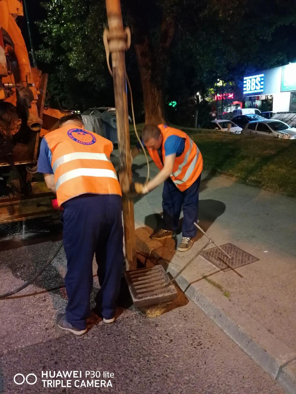 Služba održavanja kanalizacione mreže i objekata: RADOVI NA KANALIZACIONOJ MREŽI