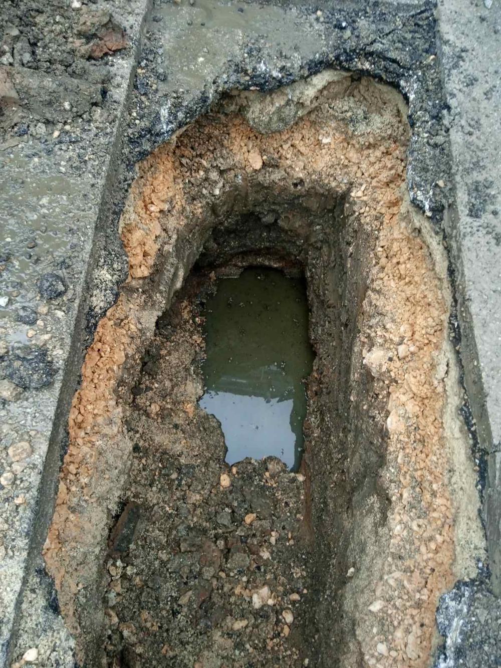 Služba održavanja kanalizacione mreže i objekata: RADOVI NA KANALIZACIONOJ MREŽI