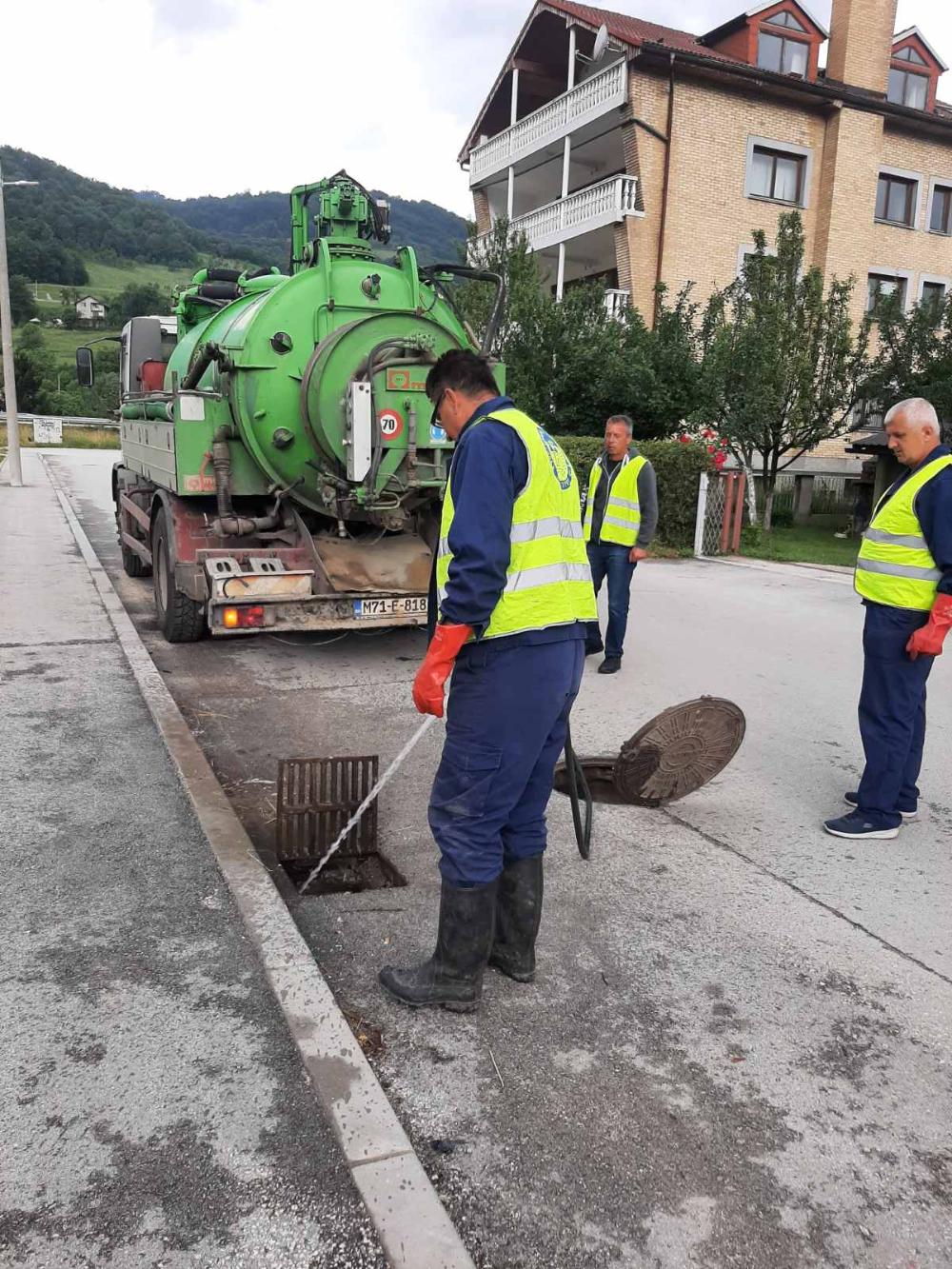 Služba održavanja kanalizacione mreže i objekata: RADOVI NA KANALIZACIONOJ MREŽI