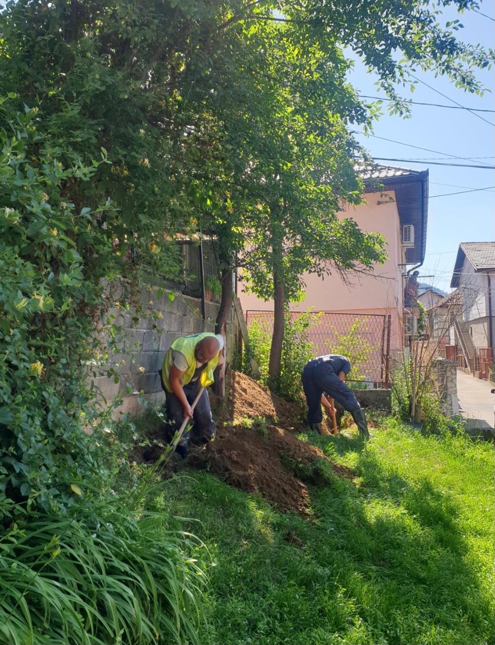 Služba za održavanje vodovodne mreže i objekata:  RADOVI NA VODOVODNOJ MREŽI