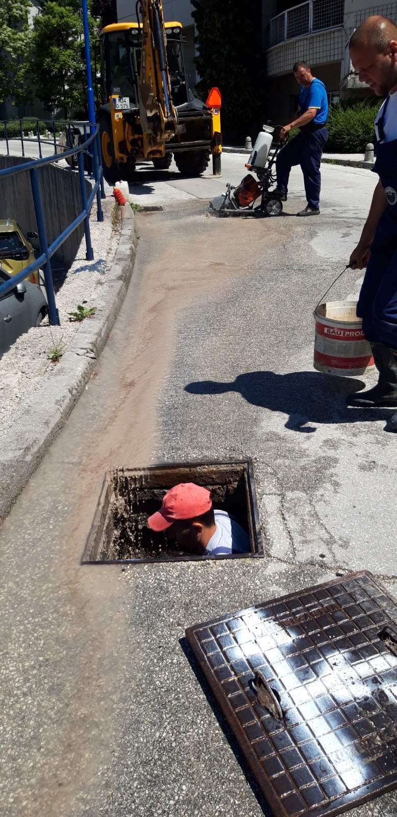 Služba za održavanje vodovodne mreže i objekata:  RADOVI NA VODOVODNOJ MREŽI