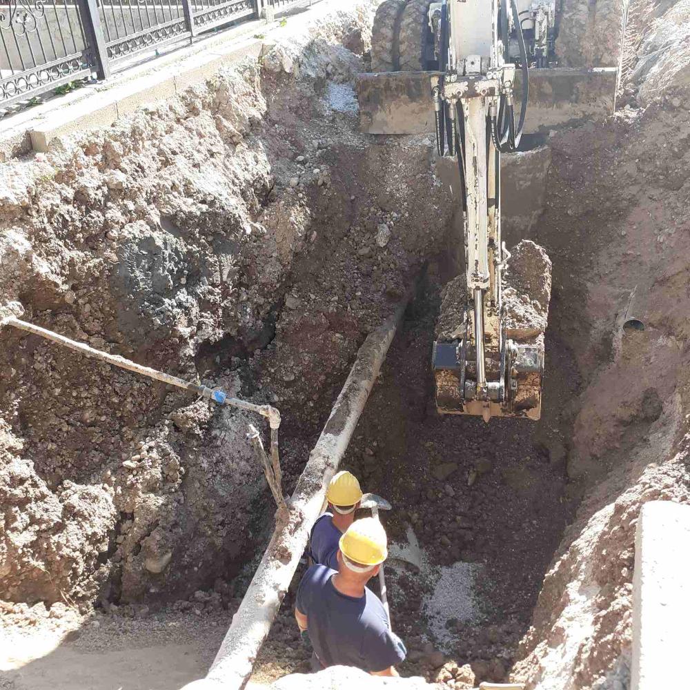 Služba održavanja kanalizacione mreže i objekata: RADOVI NA KANALIZACIONOJ MREŽI
