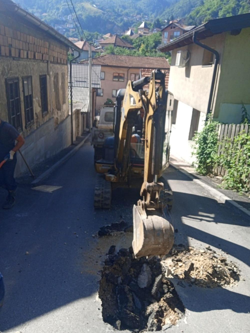 Služba održavanja kanalizacione mreže i objekata: RADOVI NA KANALIZACIONOJ MREŽI