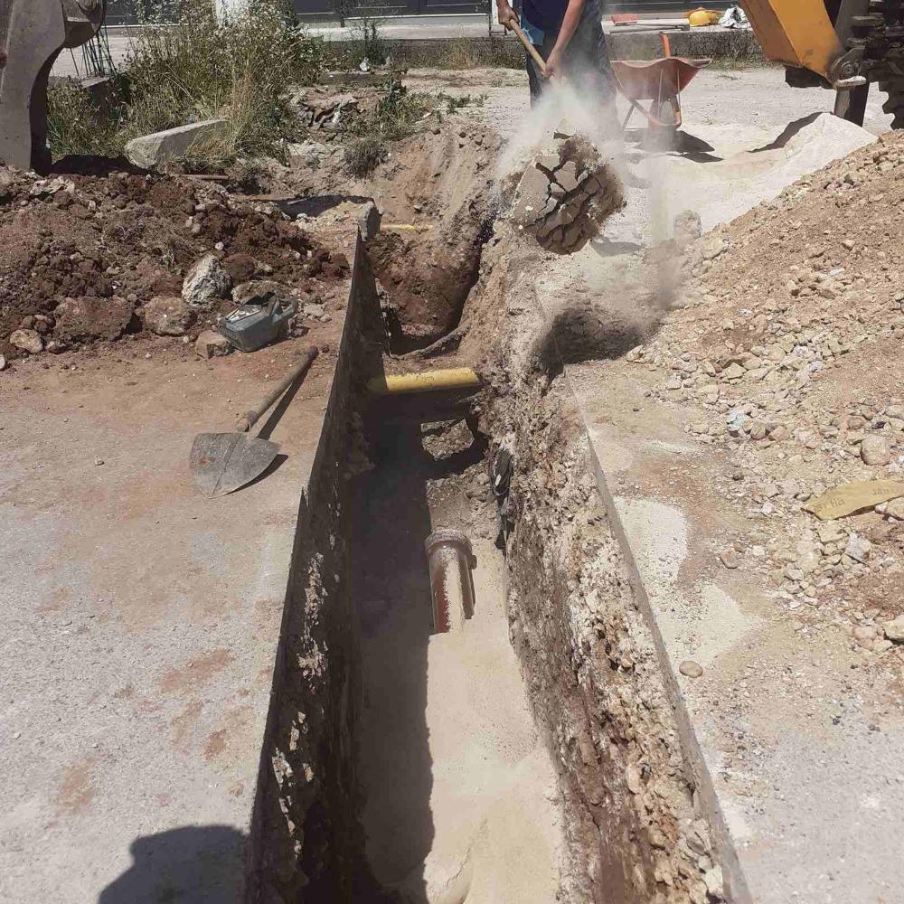 Služba održavanja kanalizacione mreže i objekata: RADOVI NA KANALIZACIONOJ MREŽI