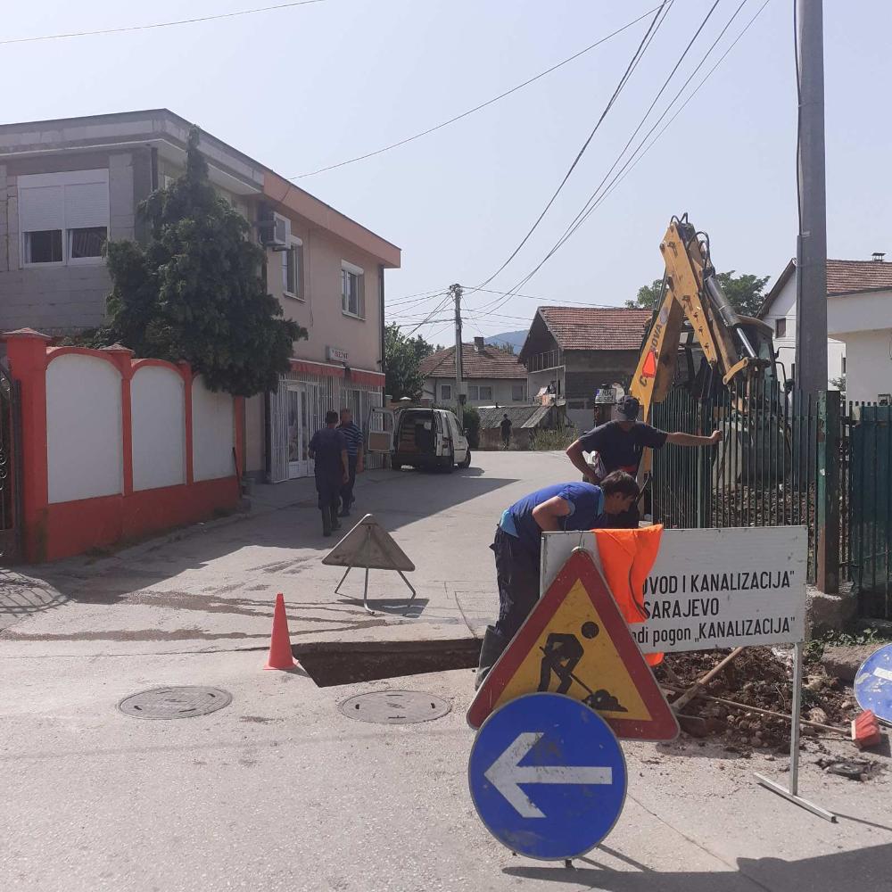 Služba održavanja kanalizacione mreže i objekata: RADOVI NA KANALIZACIONOJ MREŽI