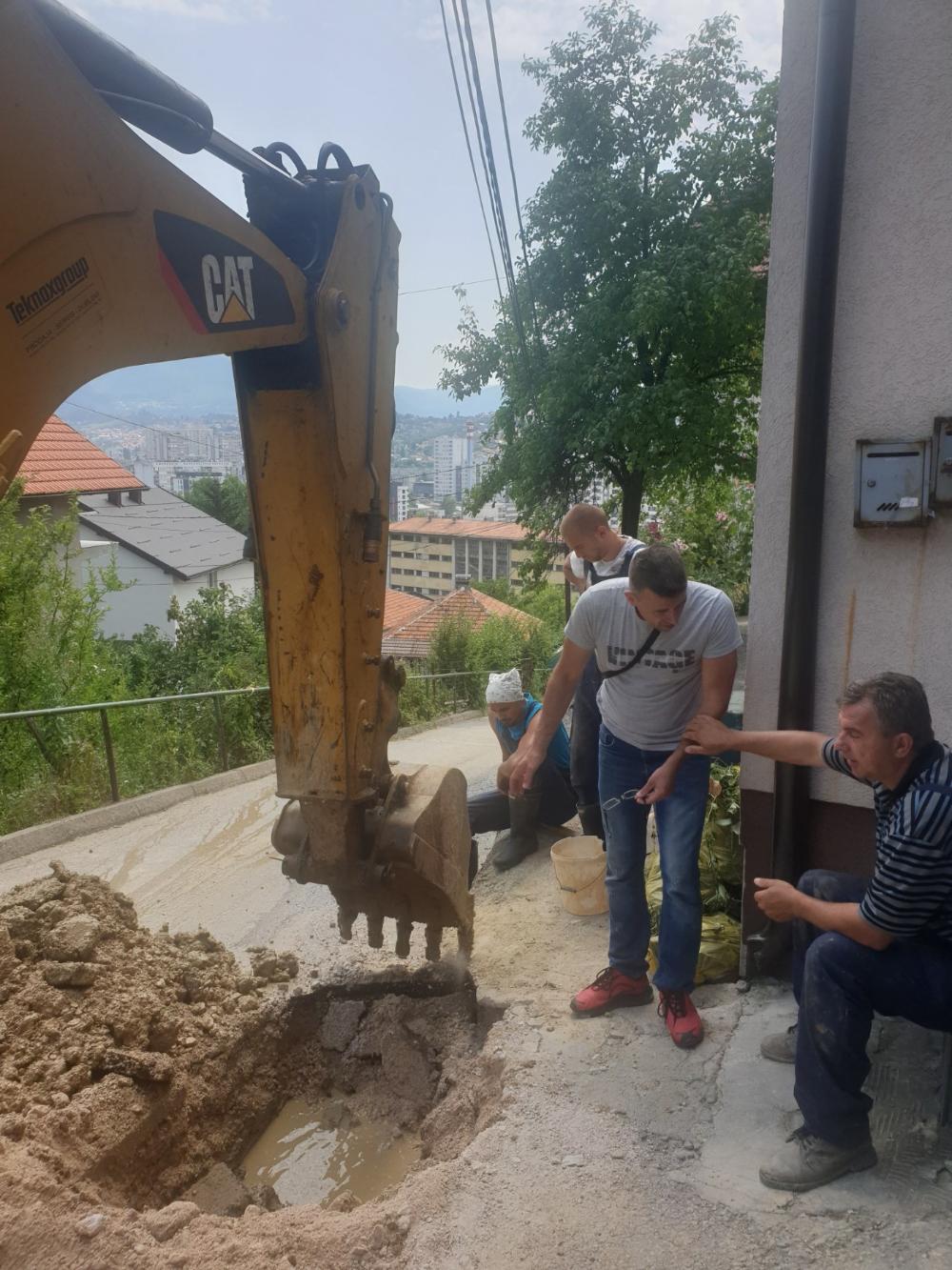 Služba za održavanje vodovodne mreže i objekata:  RADOVI NA VODOVODNOJ MREŽI
