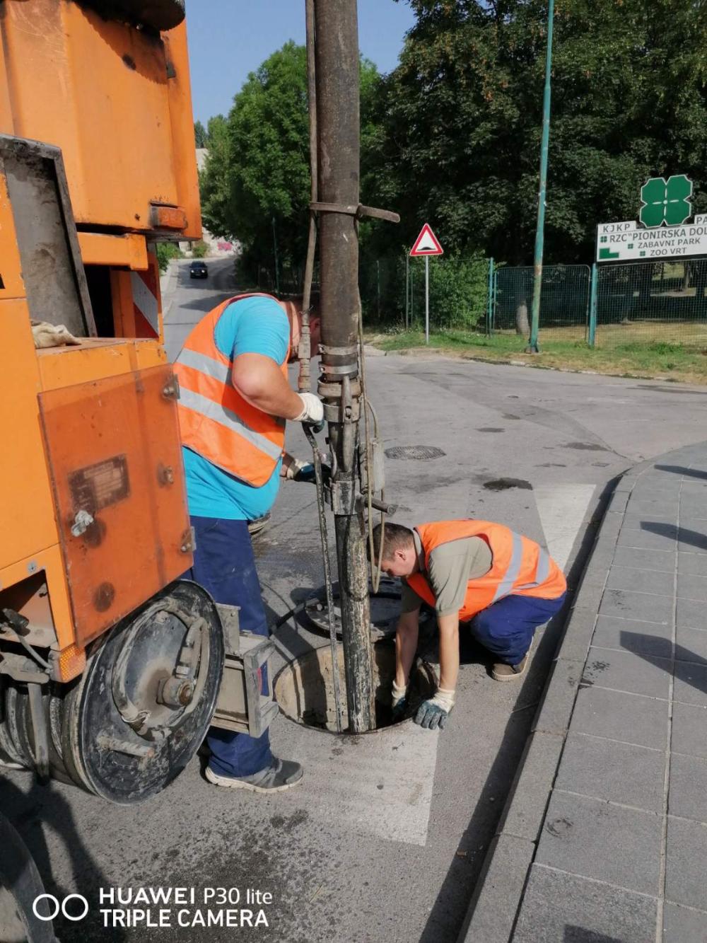 Služba održavanja kanalizacione mreže i objekata: RADOVI NA KANALIZACIONOJ MREŽI