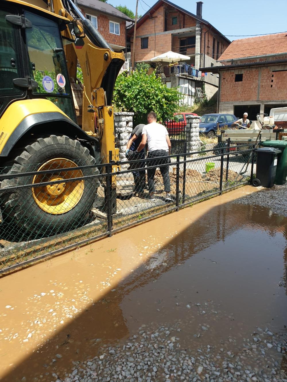 Služba za održavanje vodovodne mreže i objekata:  RADOVI NA VODOVODNOJ MREŽI