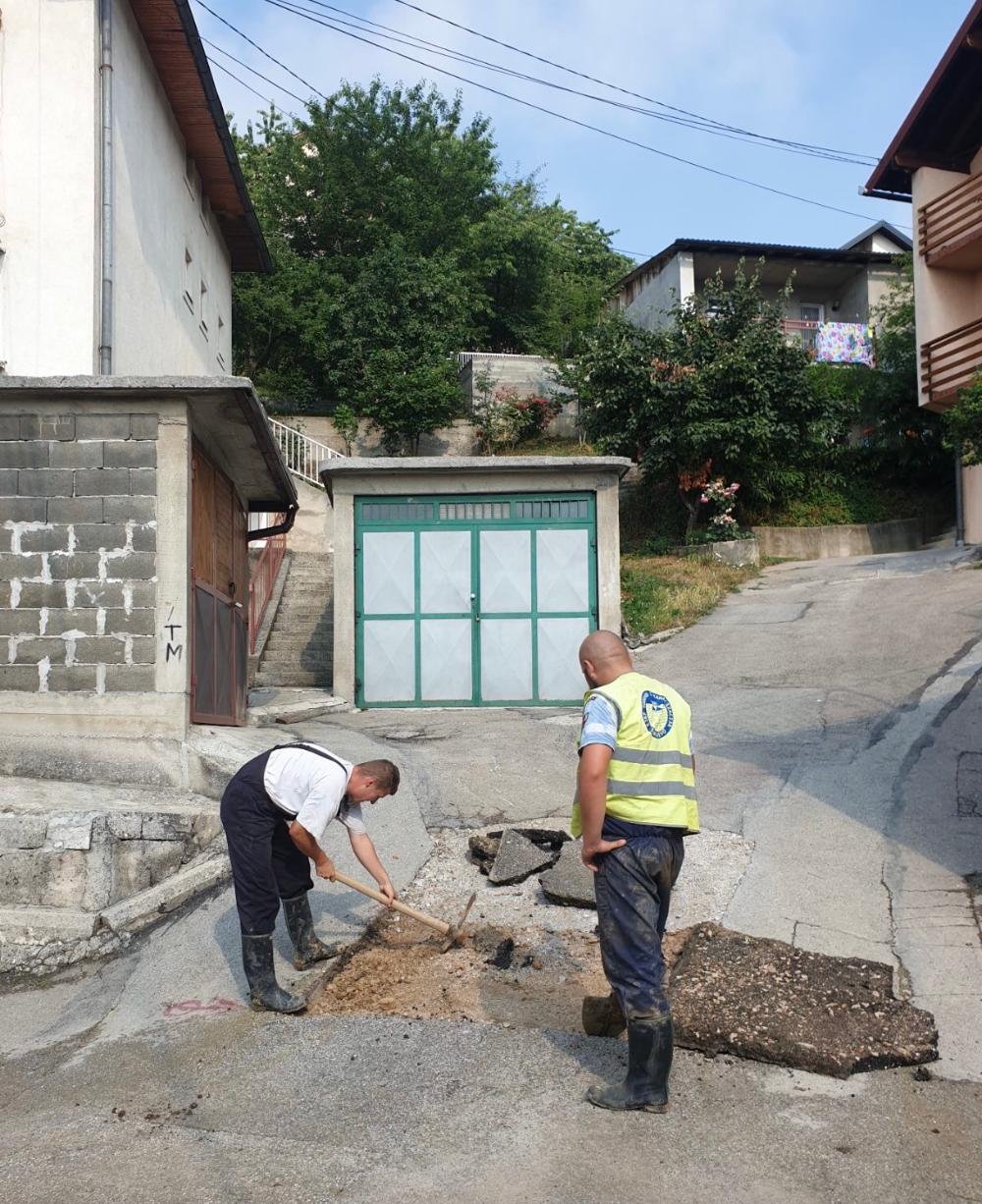 Služba za održavanje vodovodne mreže i objekata:  RADOVI NA VODOVODNOJ MREŽI