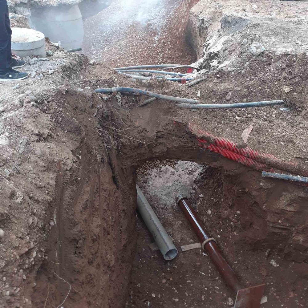 Služba održavanja kanalizacione mreže i objekata:  RADOVI NA KANALIZACIONOJ MREŽI