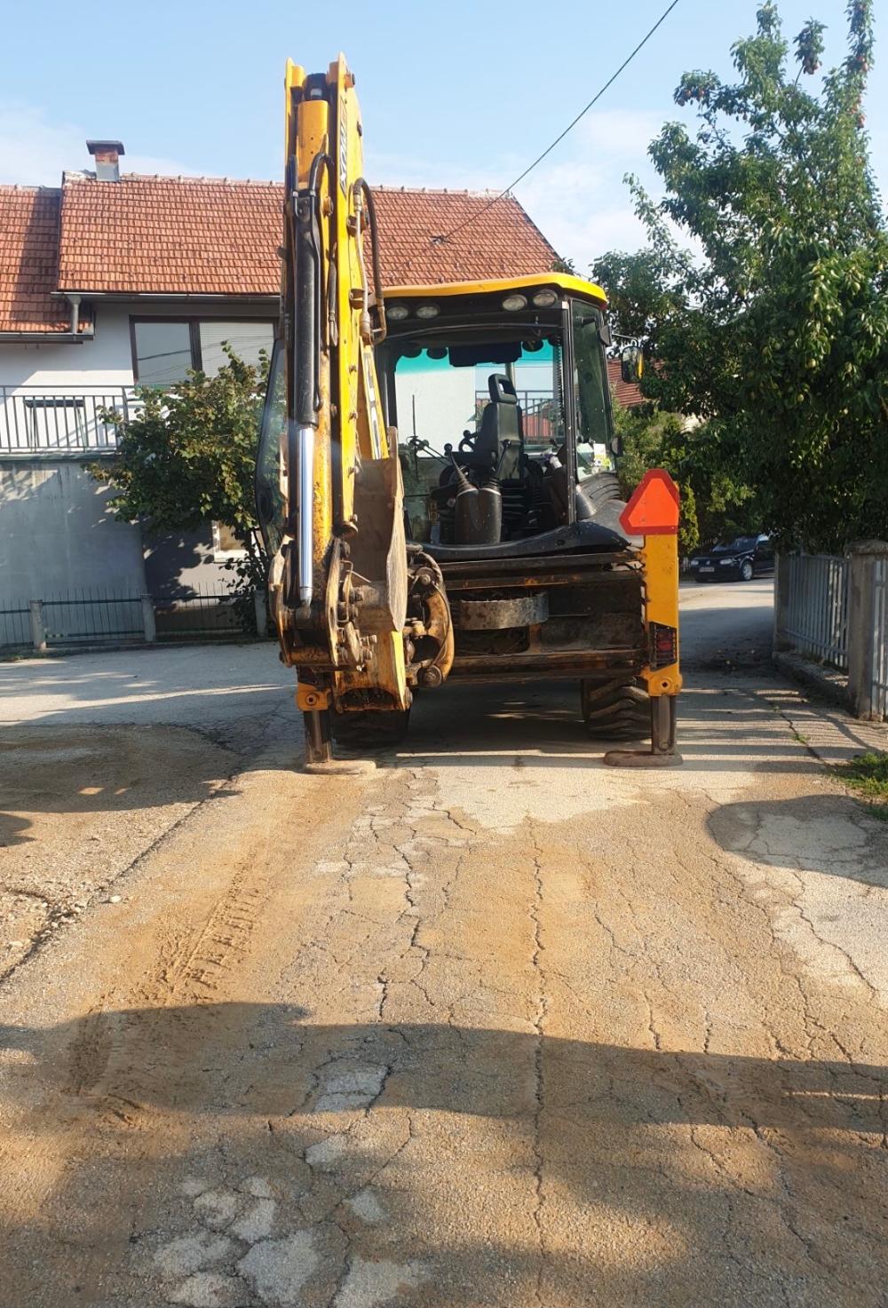 Služba za održavanje vodovodne mreže i objekata:  RADOVI NA VODOVODNOJ MREŽI