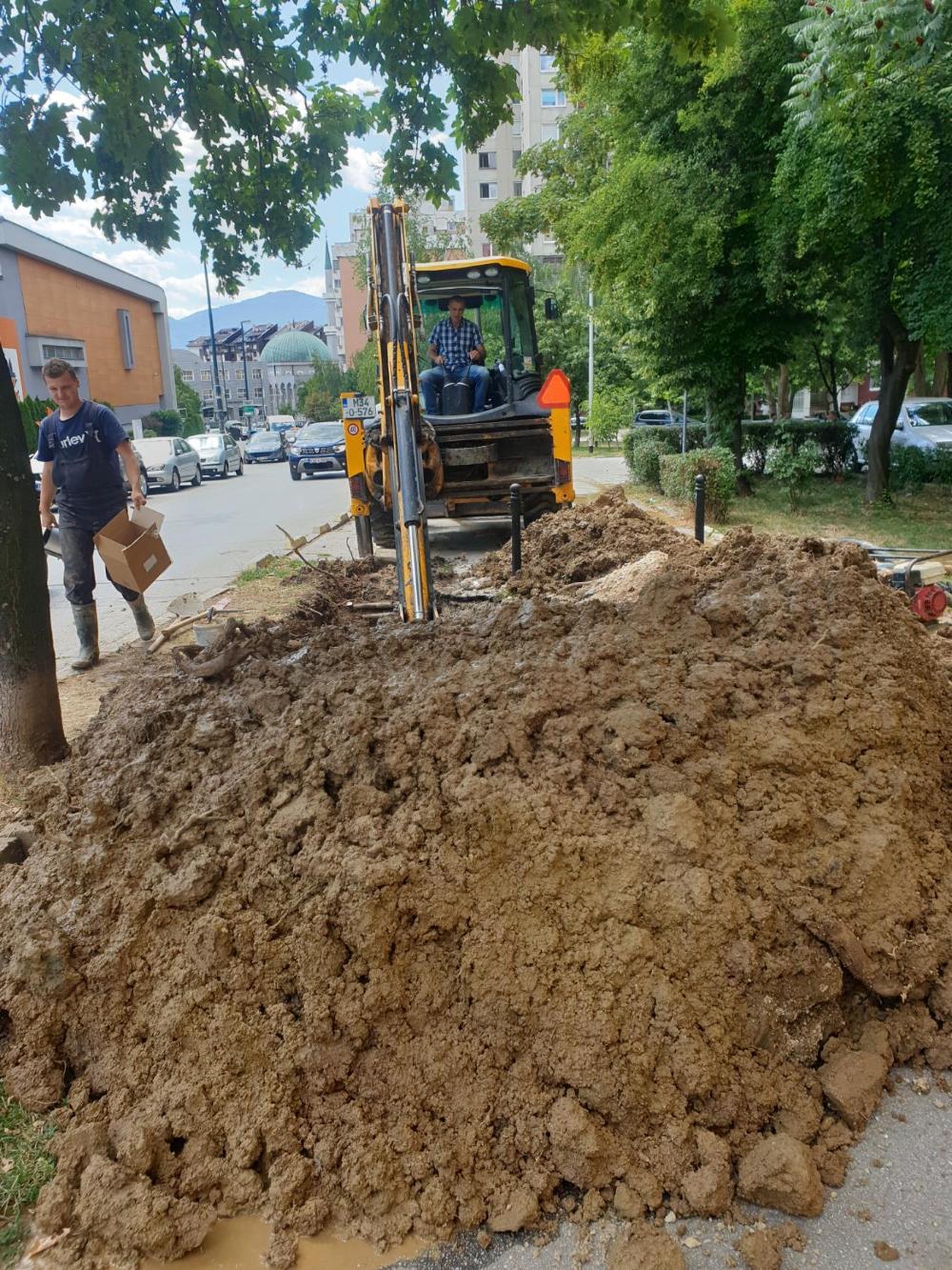 Služba za održavanje vodovodne mreže i objekata:  RADOVI NA VODOVODNOJ MREŽI