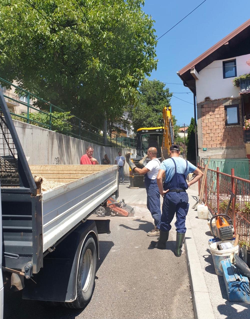 Služba za održavanje vodovodne mreže i objekata:  RADOVI NA VODOVODNOJ MREŽI