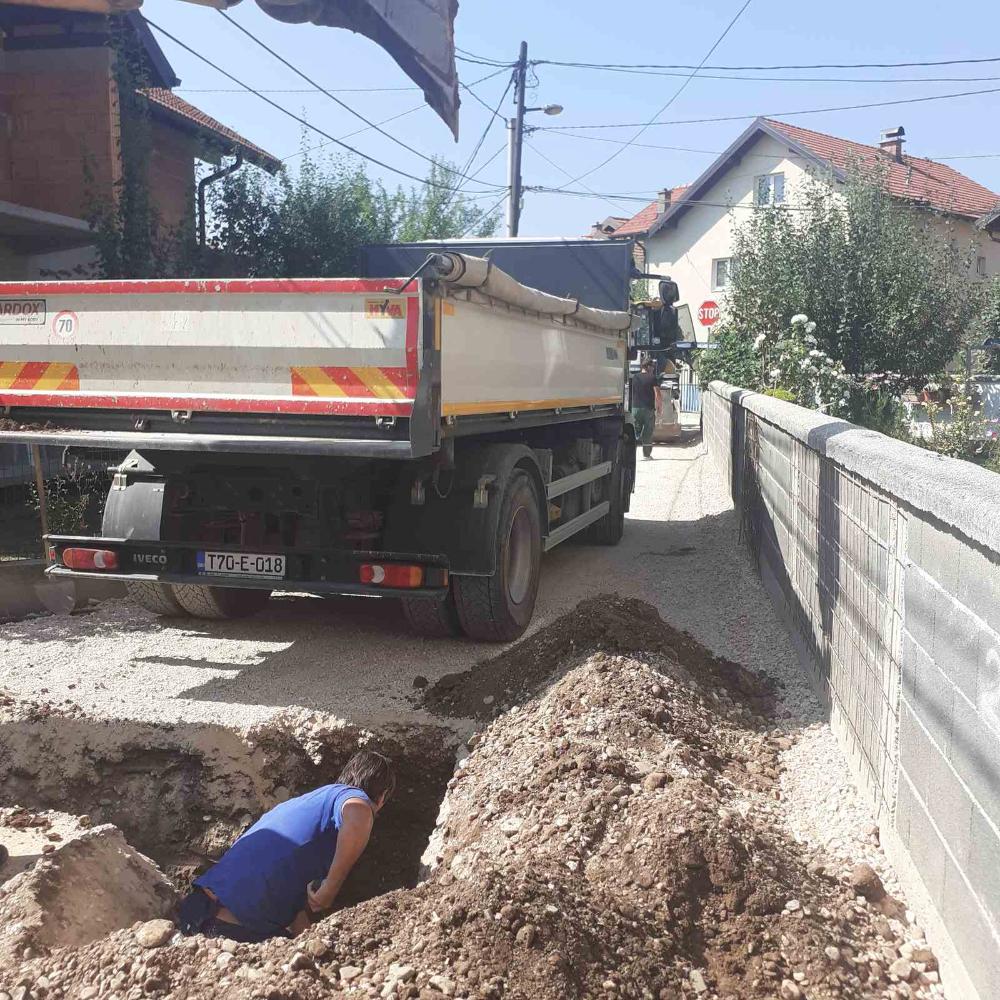 Služba održavanja kanalizacione mreže i objekata: RADOVI NA KANALIZACIONOJ MREŽI