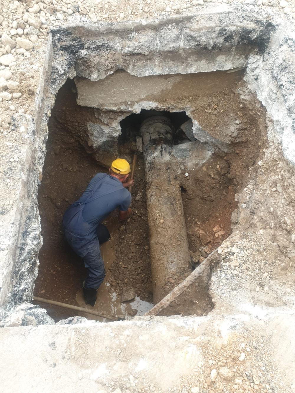 Služba za održavanje vodovodne mreže i objekata: POPRAVKE KVAROVA NA VODOVODNOJ MREŽI