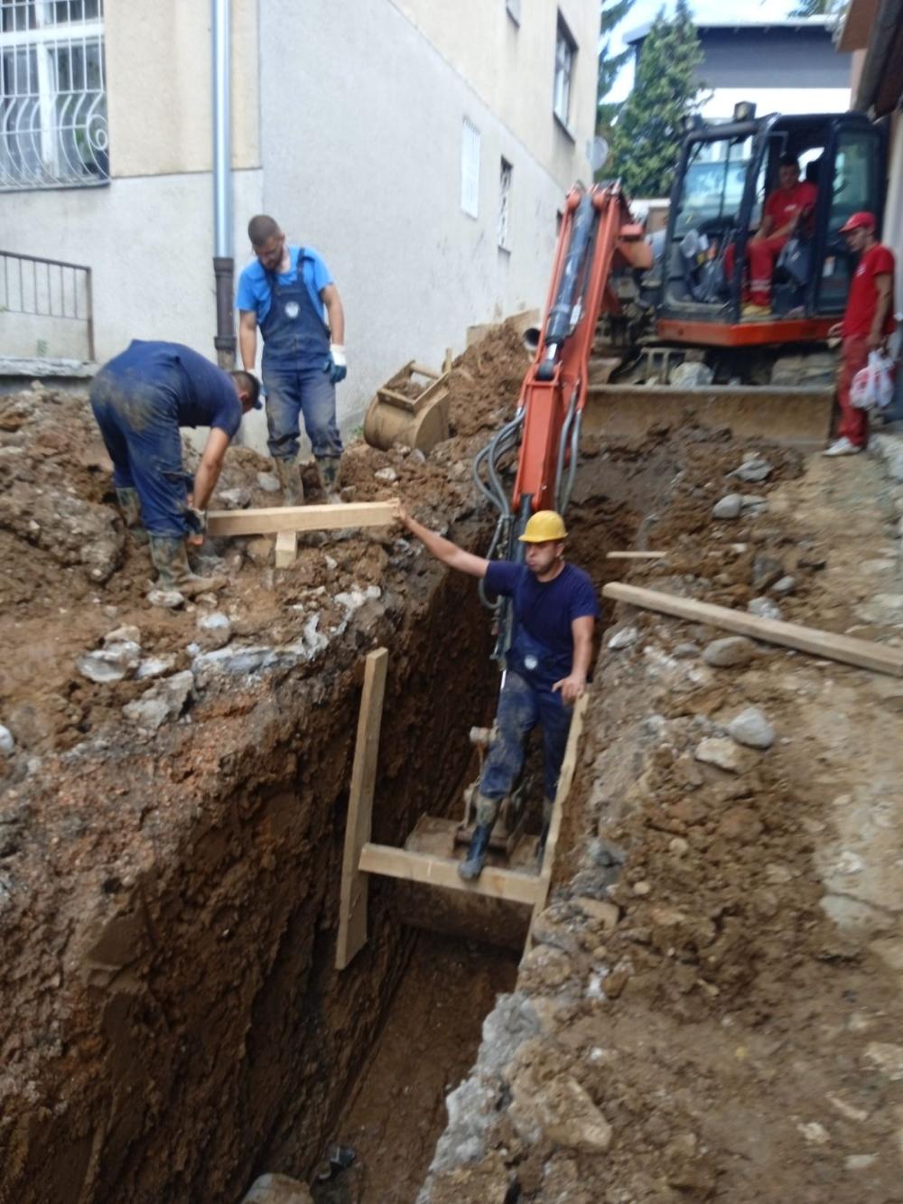 Služba održavanja kanalizacione mreže i objekata: RADOVI NA KANALIZACIONOJ MREŽI
