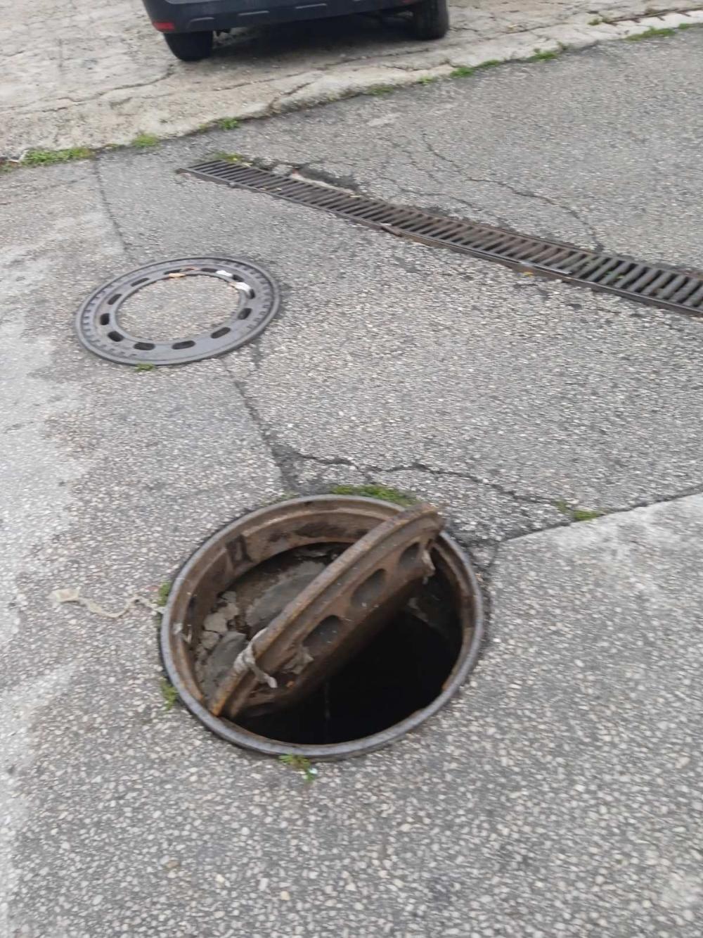Služba održavanja kanalizacione mreže i objekata: RADOVI NA KANALIZACIONOJ MREŽI