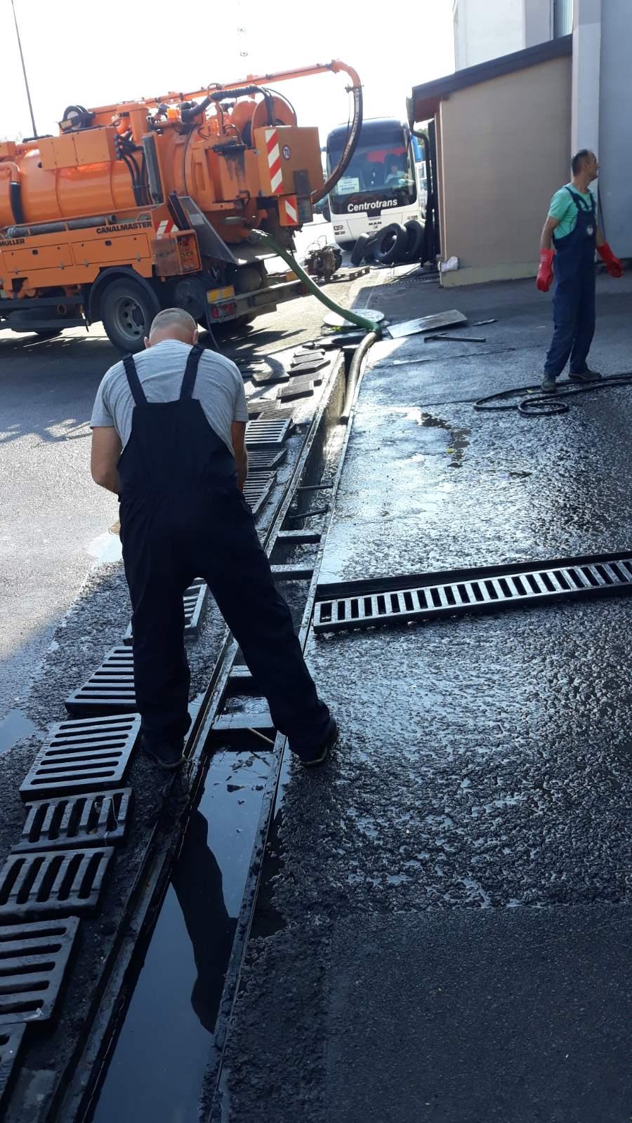 Služba održavanja kanalizacione mreže i objekata: RADOVI NA KANALIZACIONOJ MREŽI