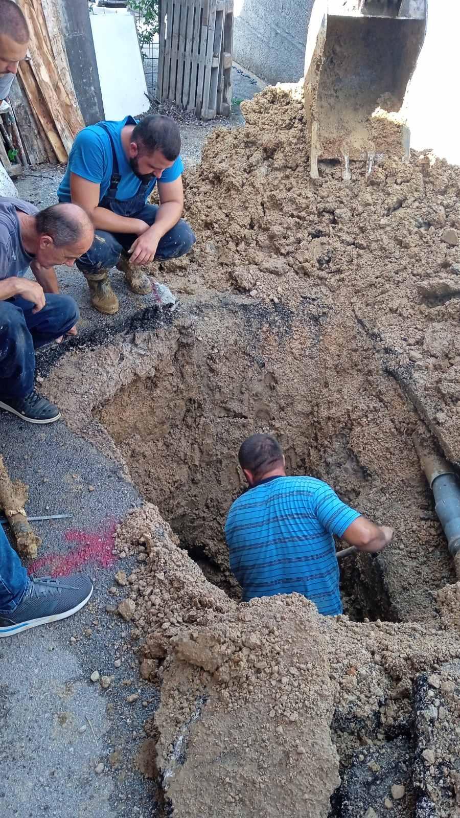 Služba za održavanje vodovodne mreže i objekata: POPRAVKE KVAROVA NA VODOVODNOJ MREŽI