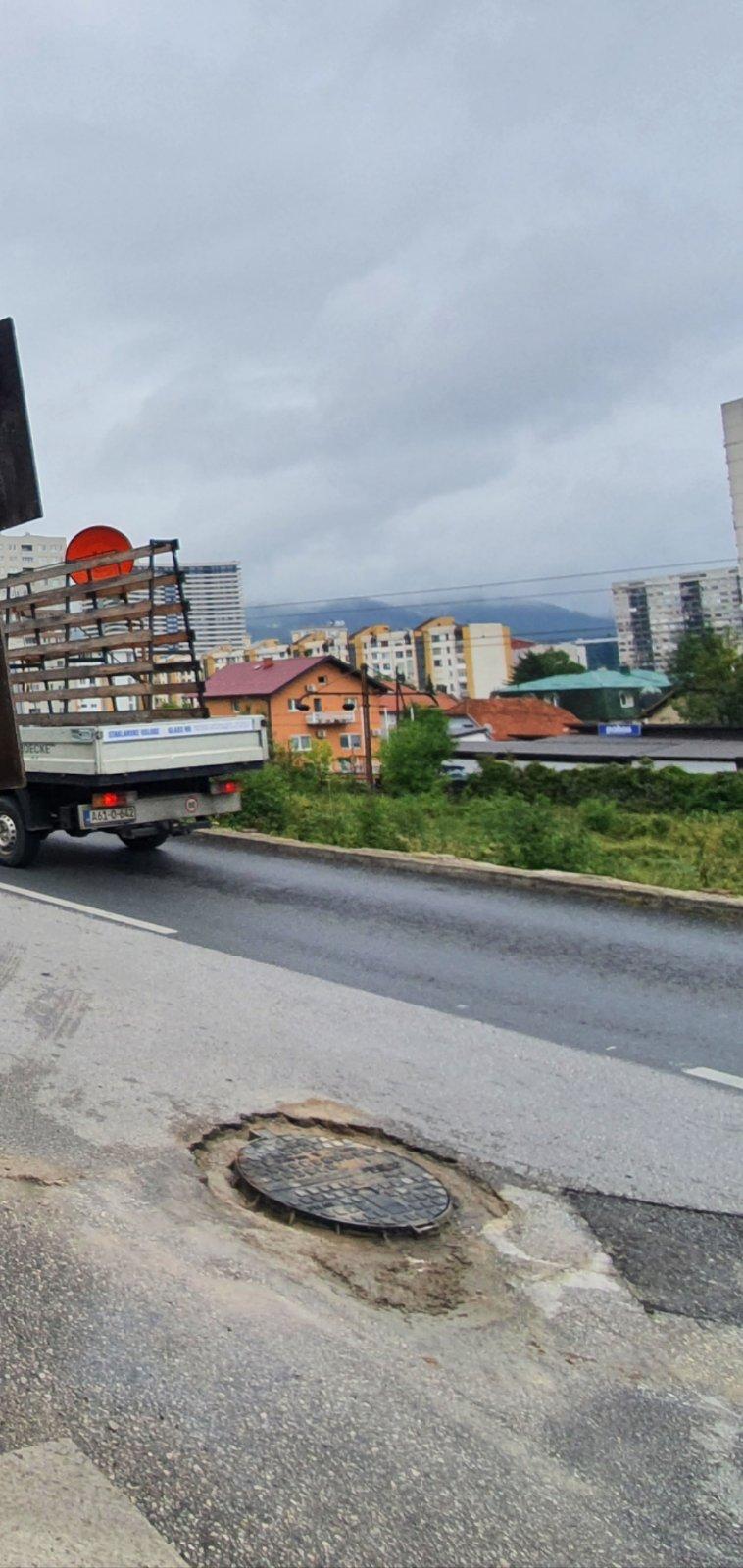 Služba održavanja kanalizacione mreže i objekata: RADOVI NA KANALIZACIONOJ MREŽI
