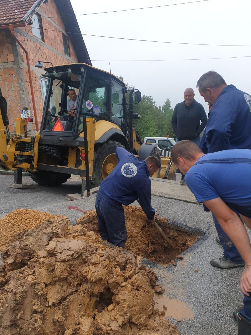 Služba za održavanje vodovodne mreže i objekata: POPRAVKE KVAROVA NA VODOVODNOJ MREŽI