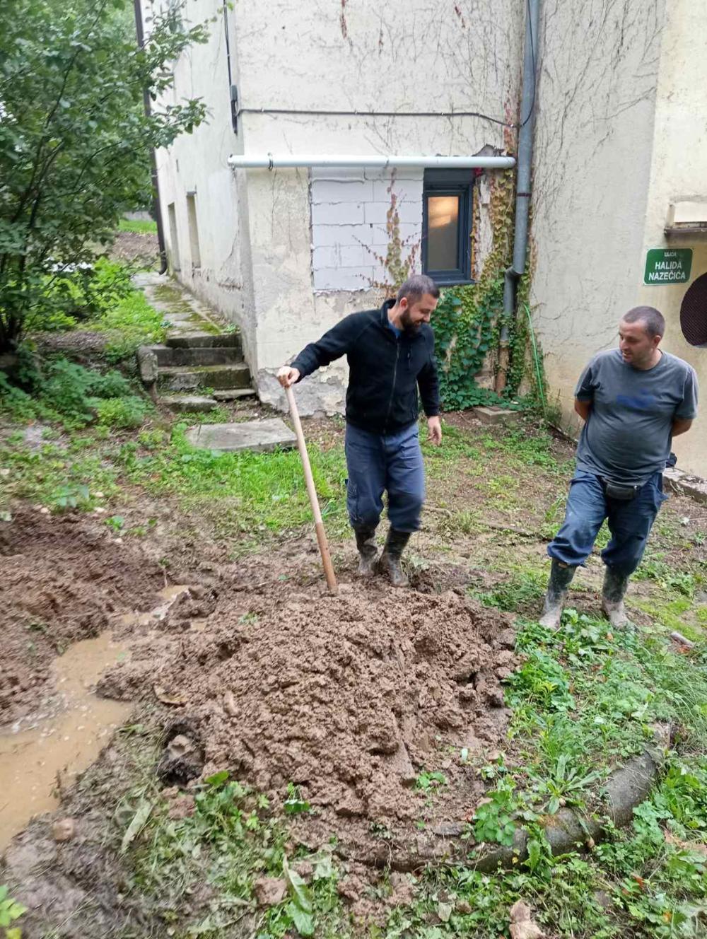 Služba za održavanje vodovodne mreže i objekata: POPRAVKE KVAROVA NA VODOVODNOJ MREŽI