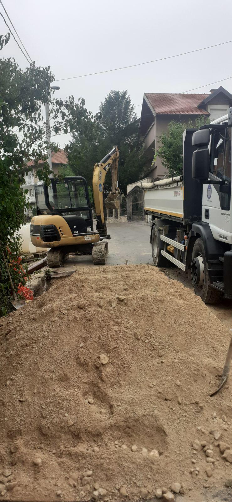 Služba održavanja kanalizacione mreže i objekata: RADOVI NA KANALIZACIONOJ MREŽI