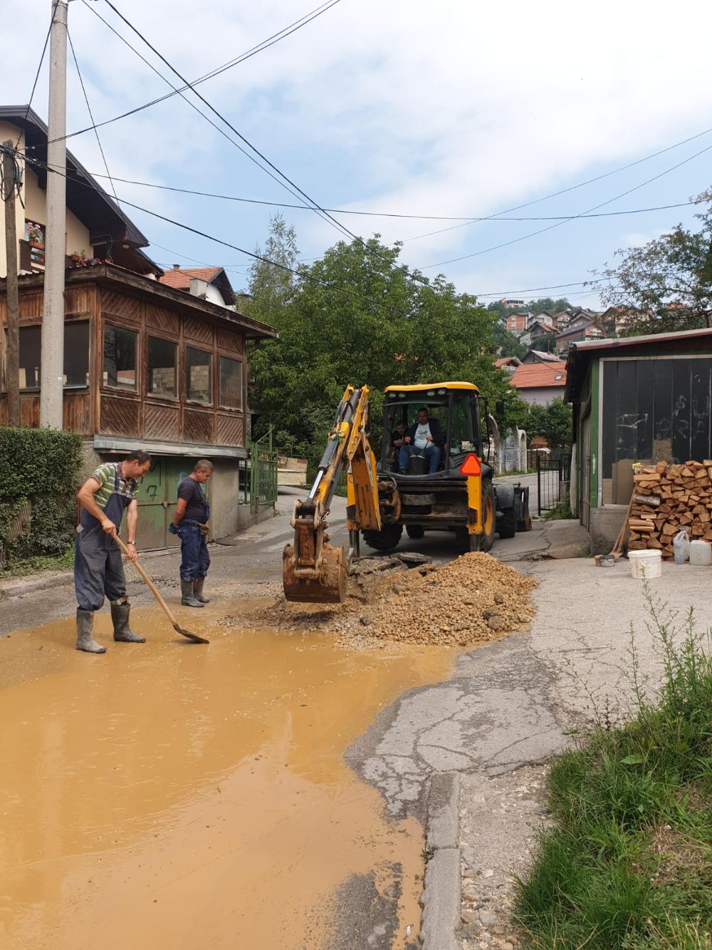 Služba za održavanje vodovodne mreže i objekata: POPRAVKE KVAROVA NA VODOVODNOJ MREŽI