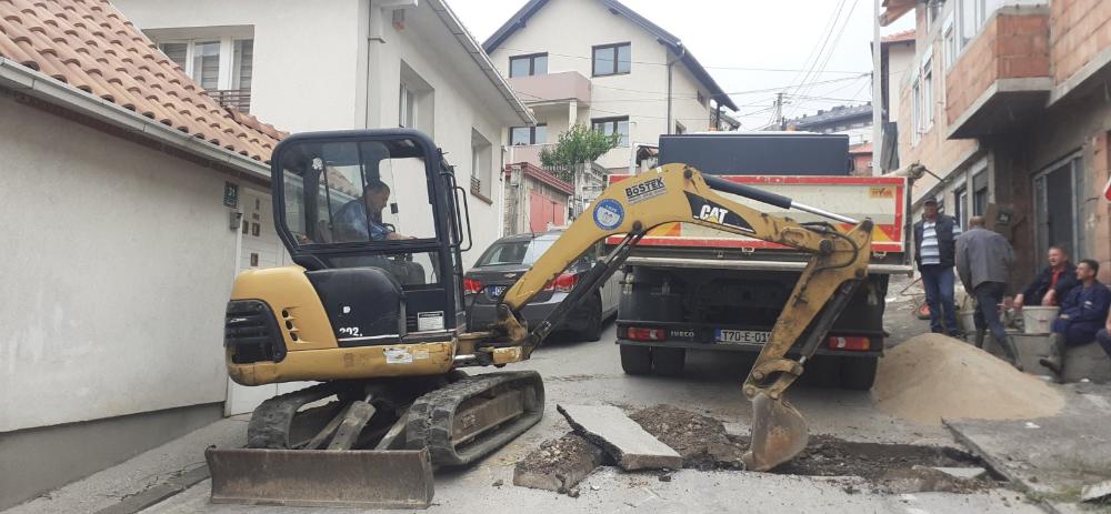 Služba održavanja kanalizacione mreže i objekata: RADOVI NA KANALIZACIONOJ MREŽI