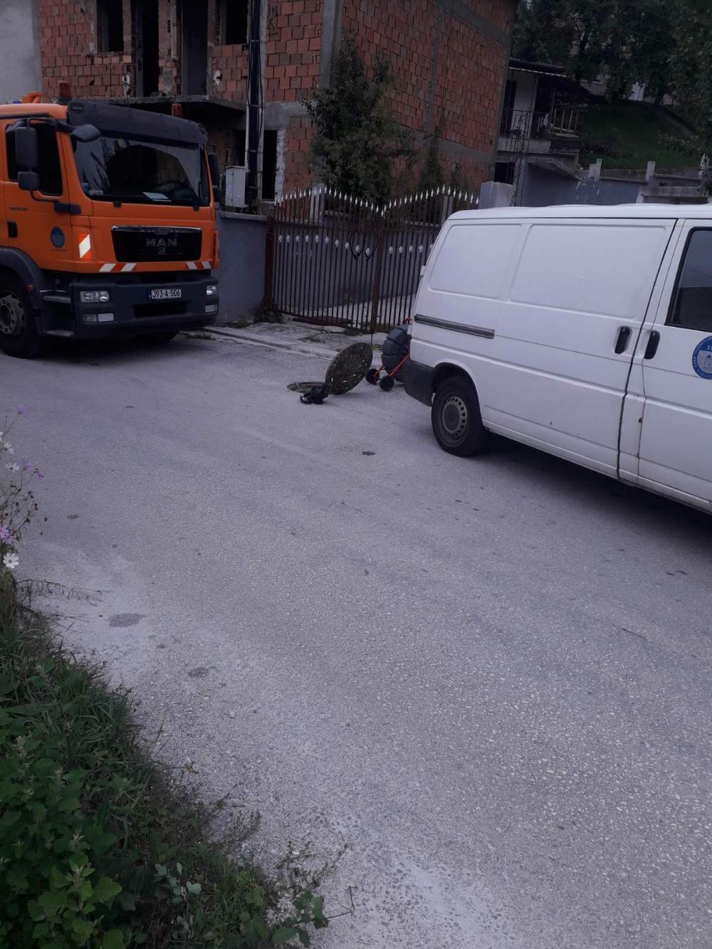 Služba održavanja kanalizacione mreže i objekata: RADOVI NA KANALIZACIONOJ MREŽI