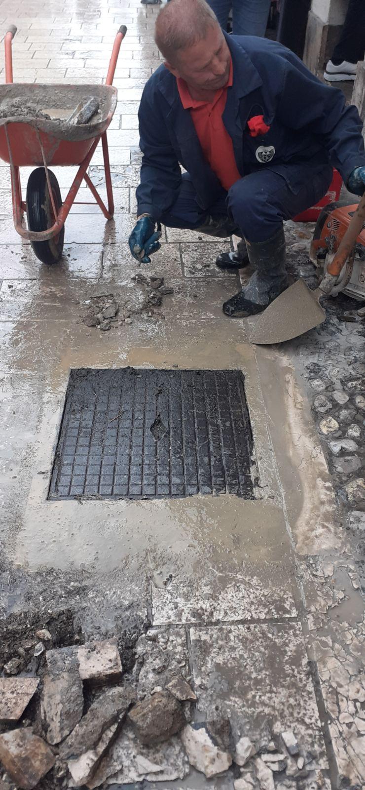 Služba održavanja kanalizacione mreže i objekata: RADOVI NA KANALIZACIONOJ MREŽI
