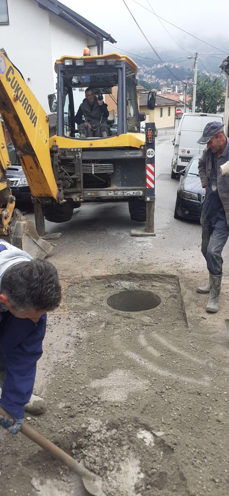 Služba održavanja kanalizacione mreže i objekata: RADOVI NA KANALIZACIONOJ MREŽI