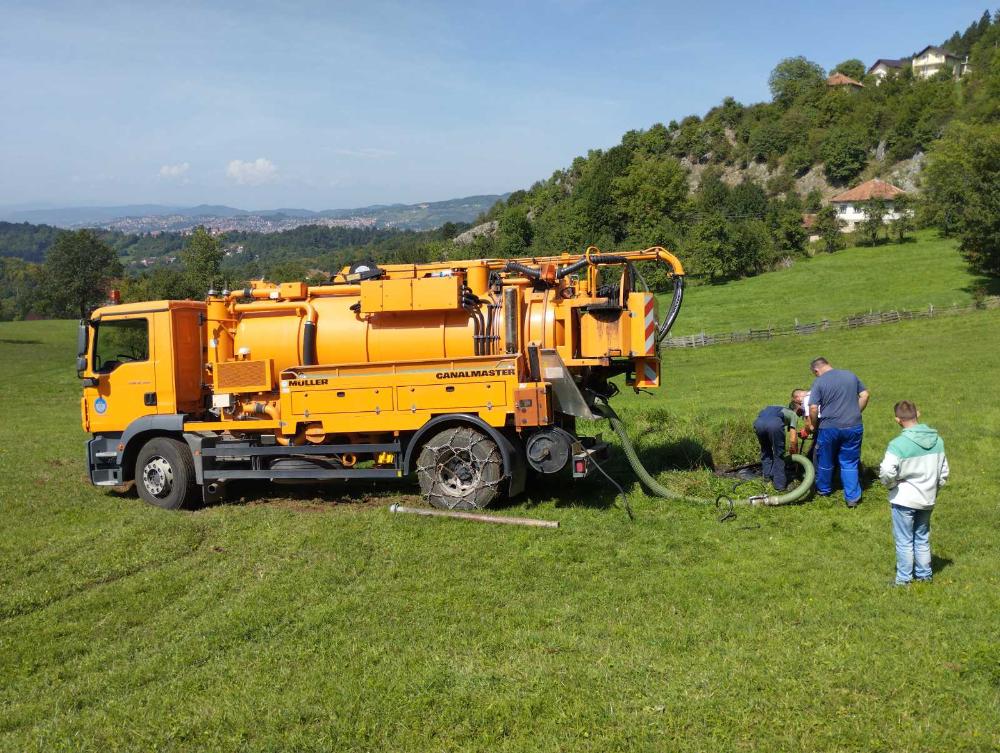 Služba održavanja kanalizacione mreže i objekata: RADOVI NA KANALIZACIONOJ MREŽI