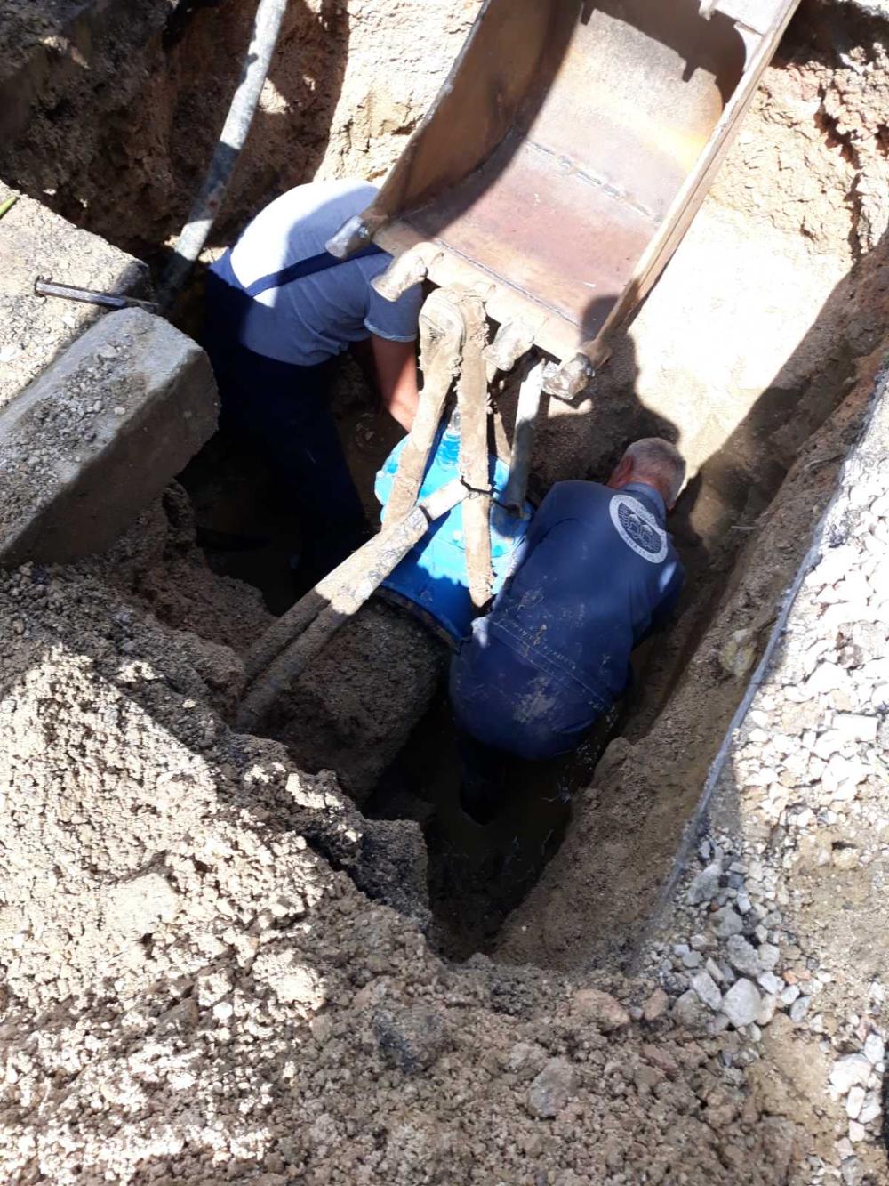 Služba za održavanje vodovodne mreže i objekata: POPRAVKE KVAROVA NA VODOVODNOJ MREŽI
