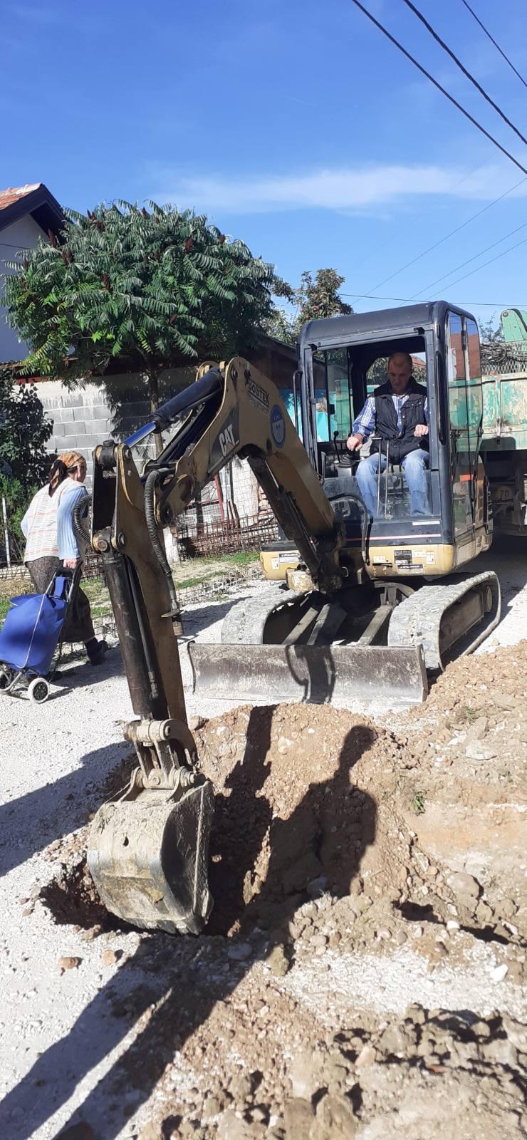 Služba održavanja kanalizacione mreže i objekata: RADOVI NA KANALIZACIONOJ MREŽI