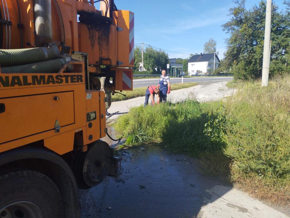 Služba održavanja kanalizacione mreže i objekata: RADOVI NA KANALIZACIONOJ MREŽI