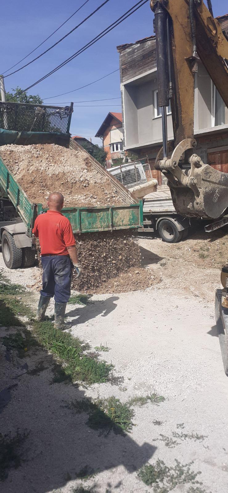 Služba održavanja kanalizacione mreže i objekata: RADOVI NA KANALIZACIONOJ MREŽI