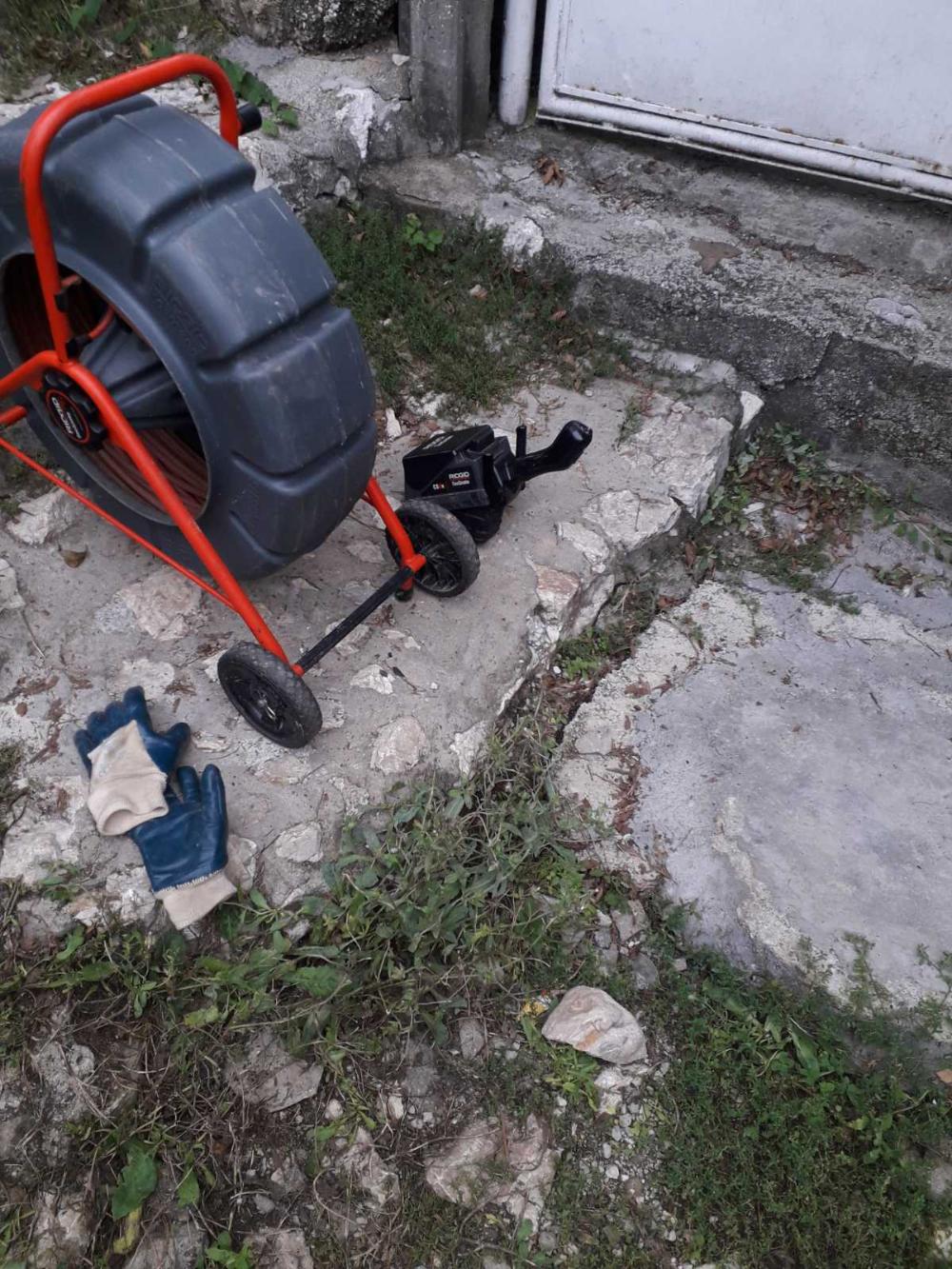 Služba održavanja kanalizacione mreže i objekata: RADOVI NA KANALIZACIONOJ MREŽI
