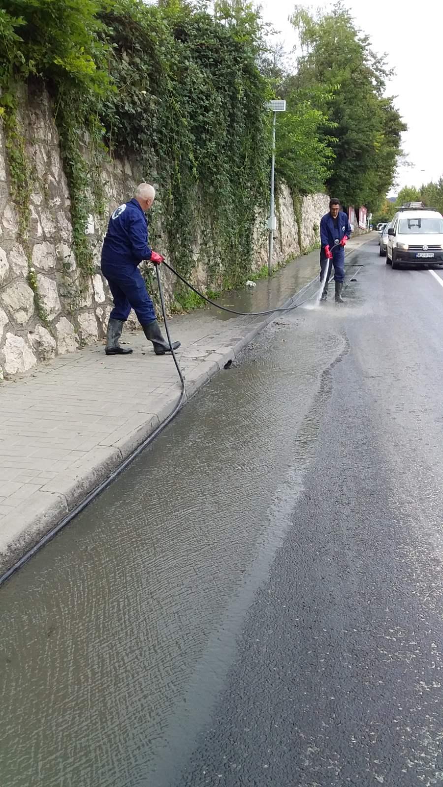 Služba održavanja kanalizacione mreže i objekata: RADOVI NA KANALIZACIONOJ MREŽI