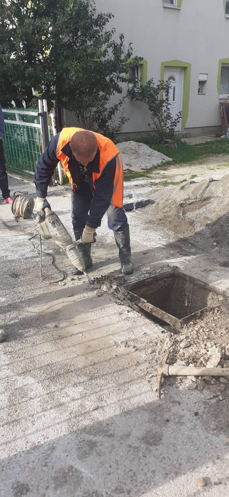 Služba održavanja kanalizacione mreže i objekata: RADOVI NA KANALIZACIONOJ MREŽI