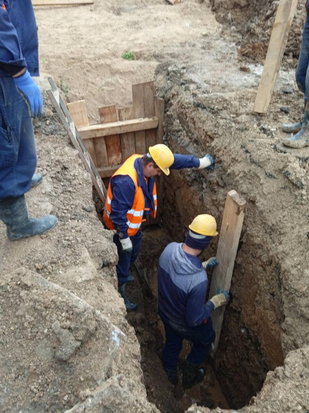 Služba održavanja kanalizacione mreže i objekata: RADOVI NA KANALIZACIONOJ MREŽI