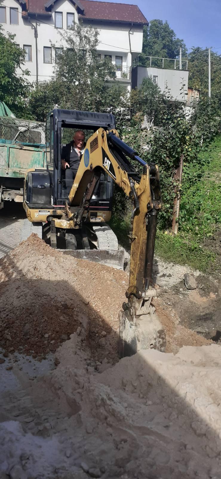 Služba održavanja kanalizacione mreže i objekata: RADOVI NA KANALIZACIONOJ MREŽI