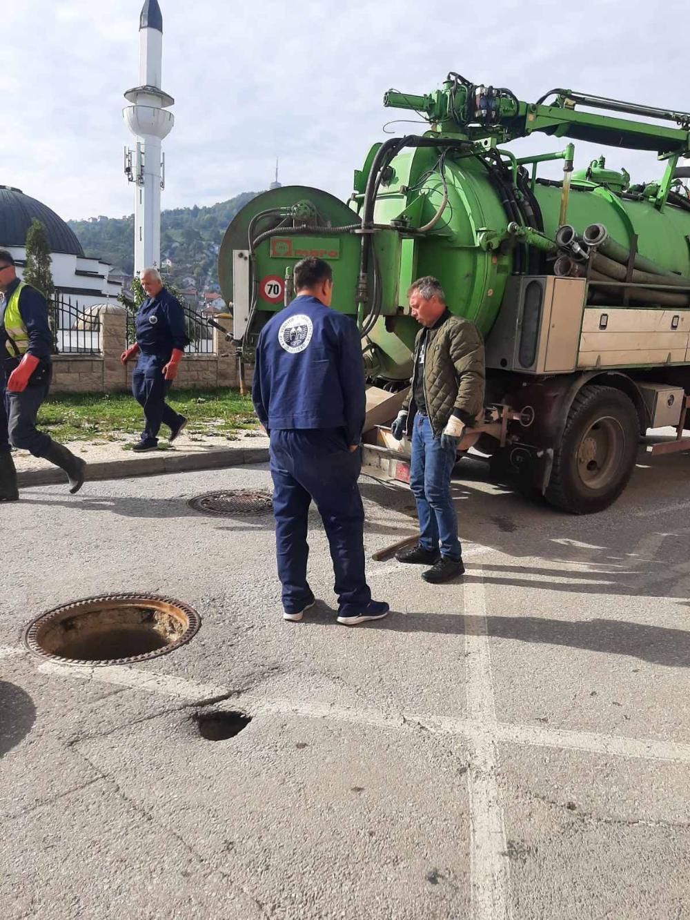 Služba održavanja kanalizacione mreže i objekata: RADOVI NA KANALIZACIONOJ MREŽI