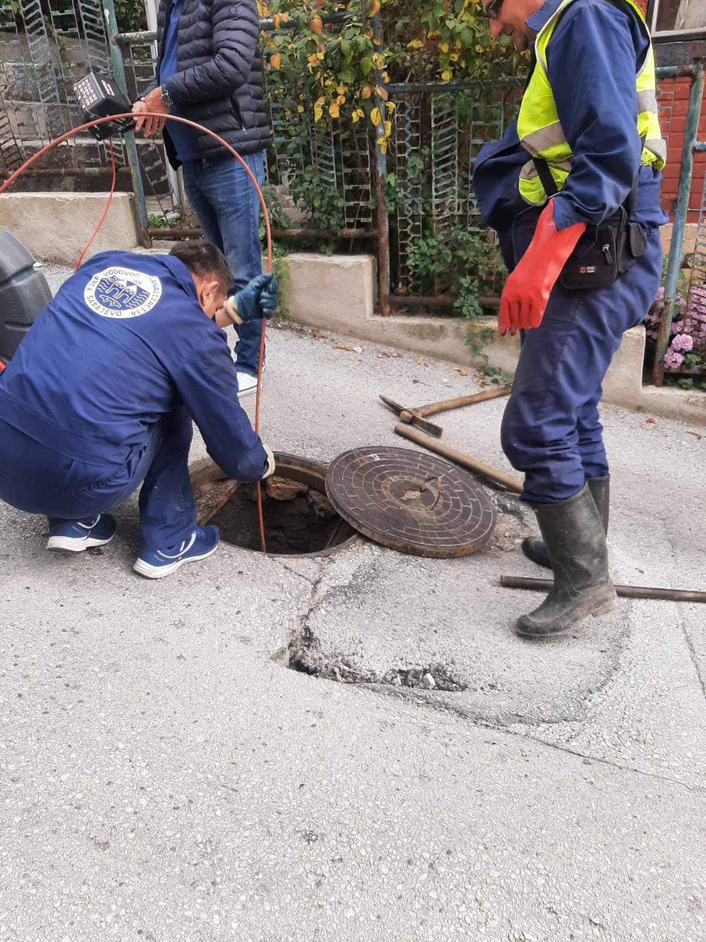 Služba održavanja kanalizacione mreže i objekata: RADOVI NA KANALIZACIONOJ MREŽI