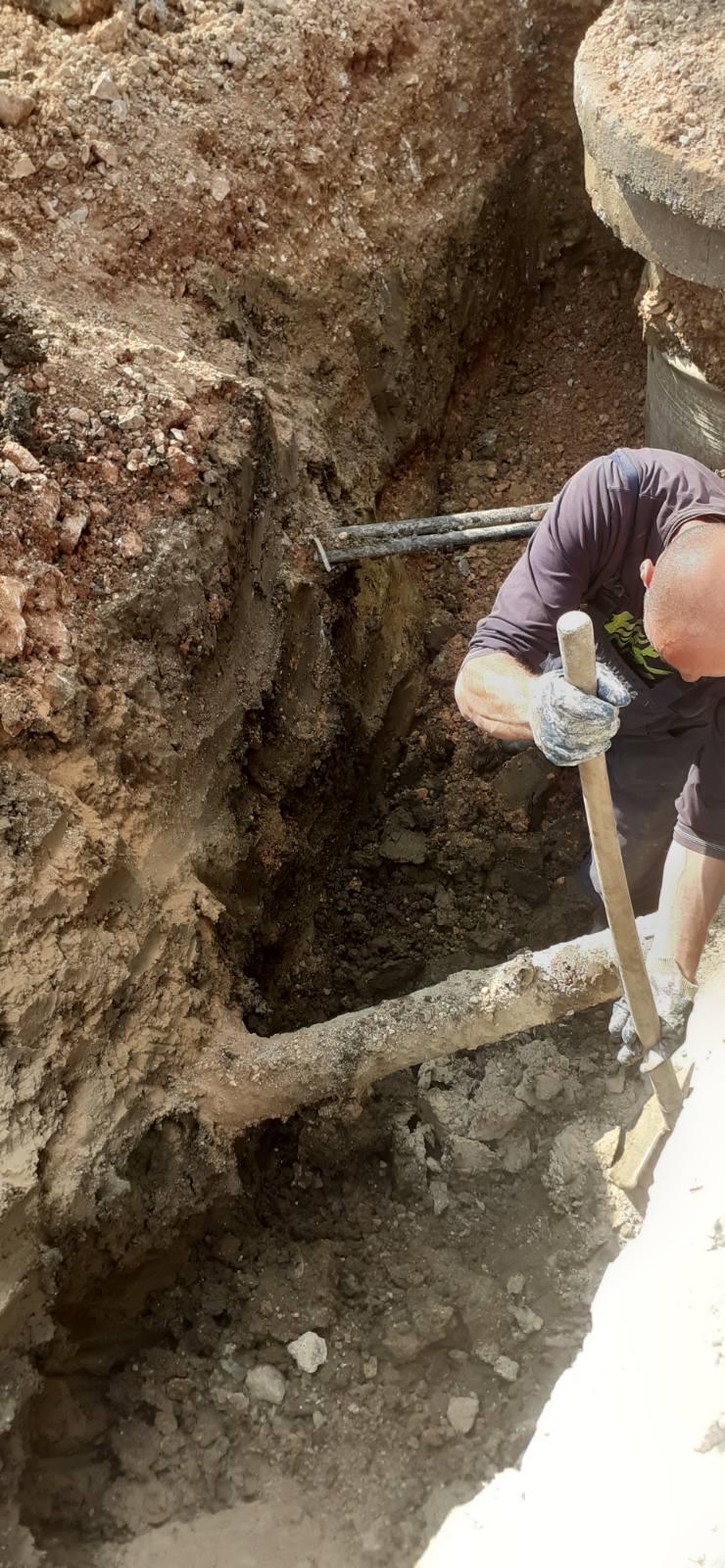 Služba održavanja kanalizacione mreže i objekata: RADOVI NA KANALIZACIONOJ MREŽI