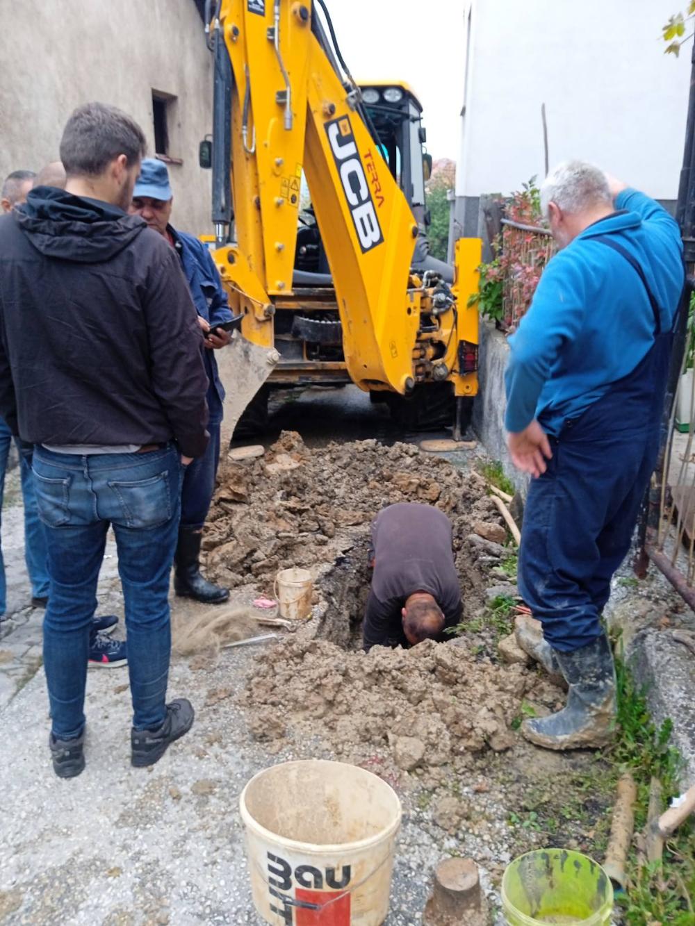 Služba za održavanje vodovodne mreže i objekata: POPRAVKE KVAROVA NA VODOVODNOJ MREŽI