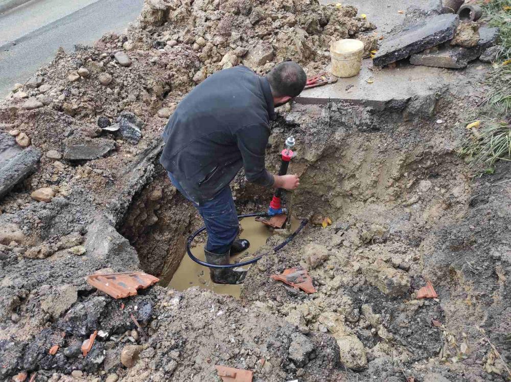 Služba za održavanje vodovodne mreže i objekata: POPRAVKE KVAROVA NA VODOVODNOJ MREŽI
