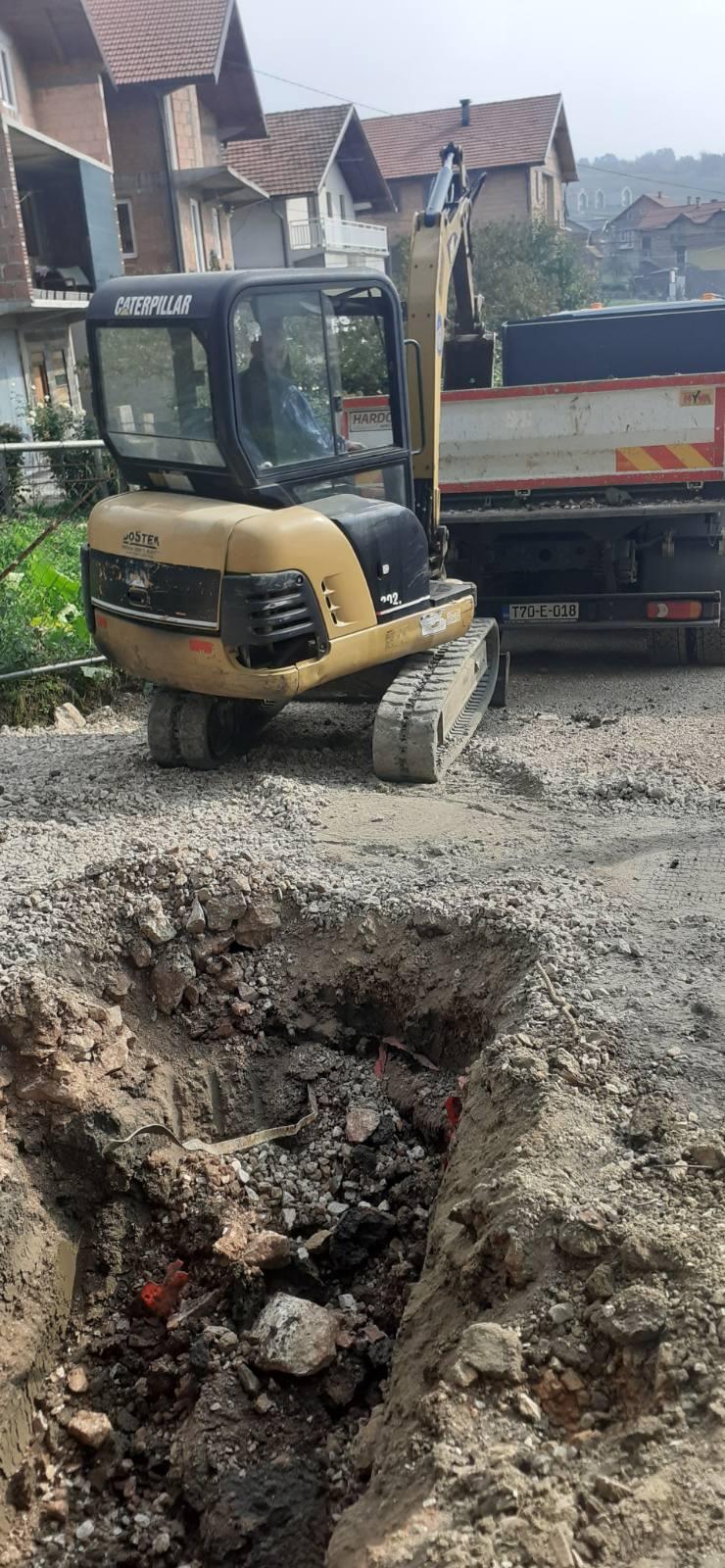 Služba održavanja kanalizacione mreže i objekata: RADOVI NA KANALIZACIONOJ MREŽI