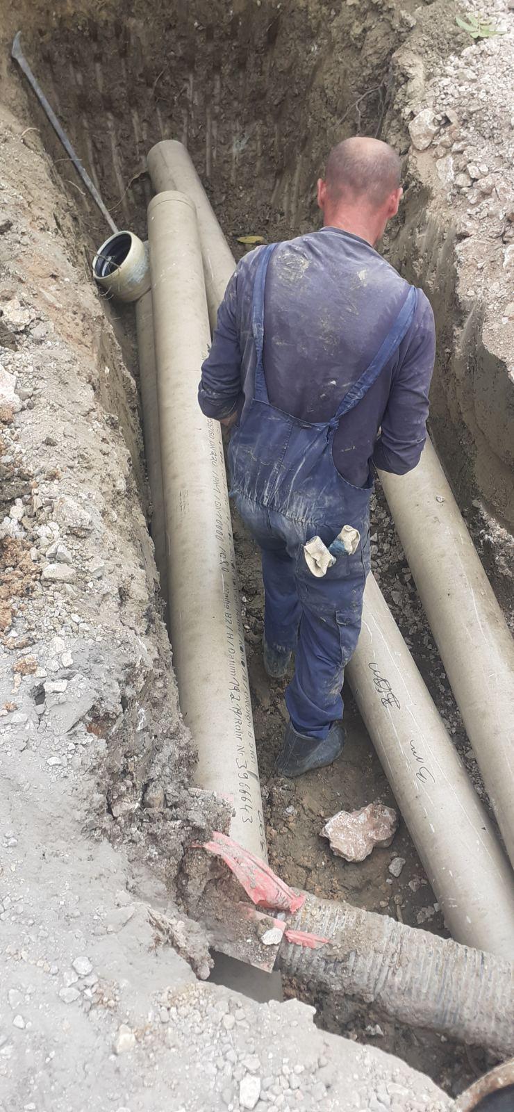 Služba održavanja kanalizacione mreže i objekata: RADOVI NA KANALIZACIONOJ MREŽI