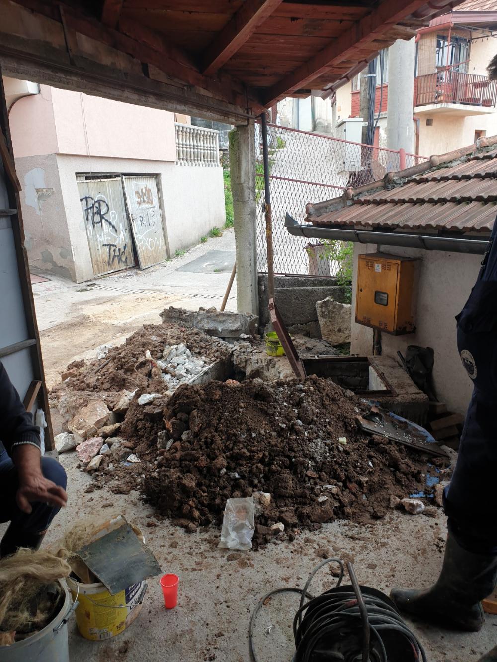 Služba za održavanje vodovodne mreže i objekata: POPRAVKE KVAROVA NA VODOVODNOJ MREŽI